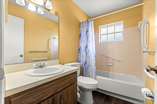 201 MARION OAKS LANE, Ocala, FL 34473