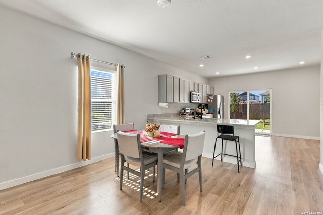 10738 GILMORE GDN, Converse, TX 78109