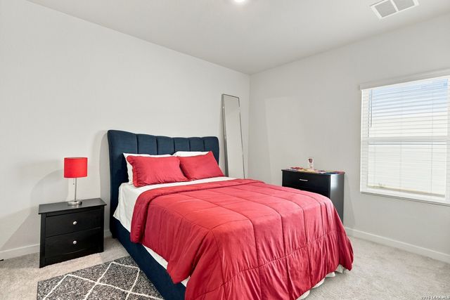 10738 GILMORE GDN, Converse, TX 78109