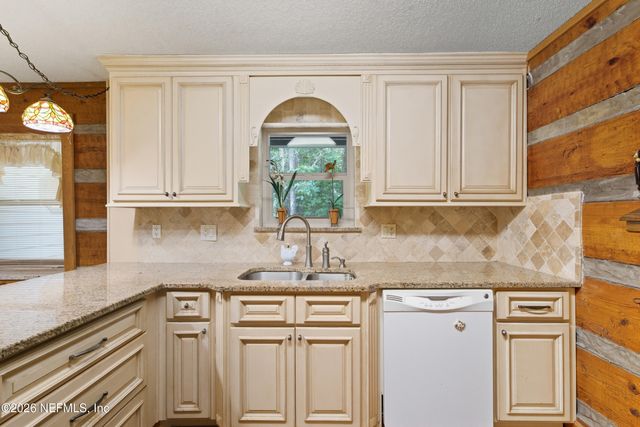 2221 TREASURE POINT Road, Green Cove Springs, FL 32043
