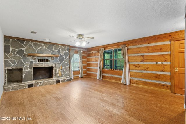 2221 TREASURE POINT Road, Green Cove Springs, FL 32043
