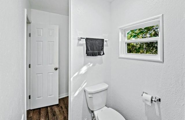 12918 Peggys Lane C, Houston, TX 77015