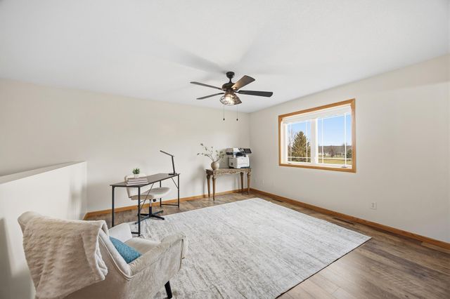 120 Callaway Court, Mankato, MN 56001