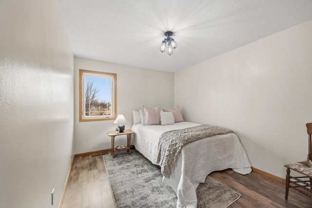 120 Callaway Court, Mankato, MN 56001