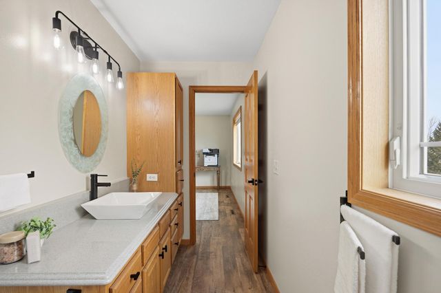 120 Callaway Court, Mankato, MN 56001