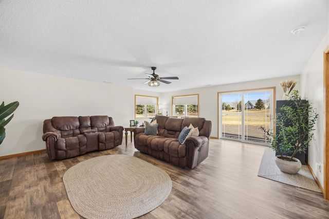120 Callaway Court, Mankato, MN 56001