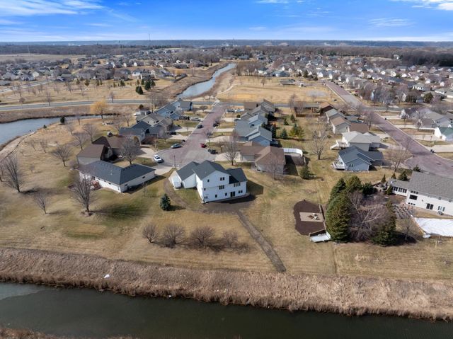 120 Callaway Court, Mankato, MN 56001