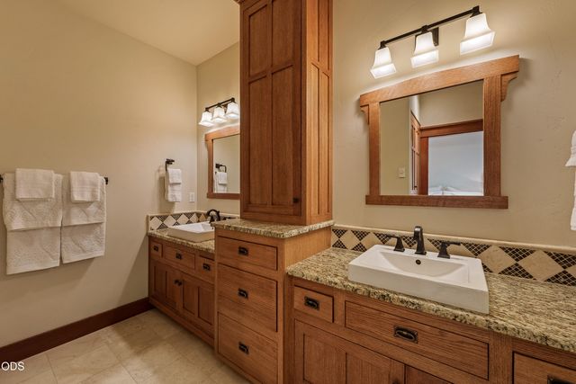 20385 Penhollow Lane, Bend, OR 97702