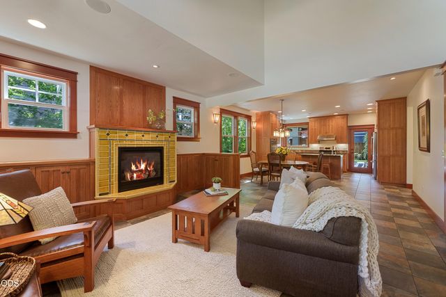20385 Penhollow Lane, Bend, OR 97702