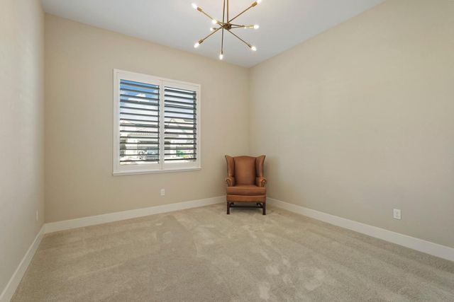 3040 Carrousel St, Lodi, CA 95242