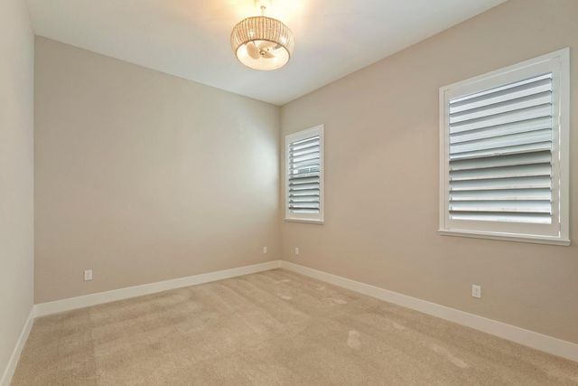 3040 Carrousel St, Lodi, CA 95242