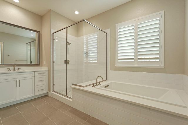 3040 Carrousel St, Lodi, CA 95242