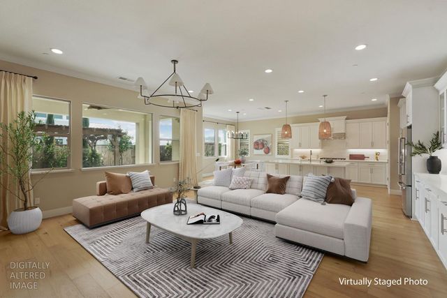 3040 Carrousel St, Lodi, CA 95242