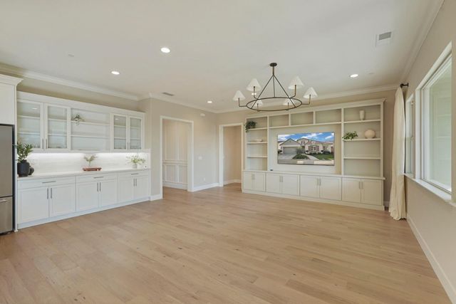 3040 Carrousel St, Lodi, CA 95242