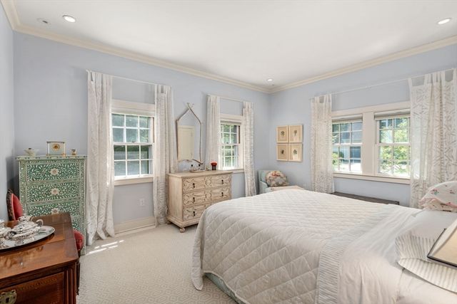 4 Claybrook Rd, Dover, MA 02030