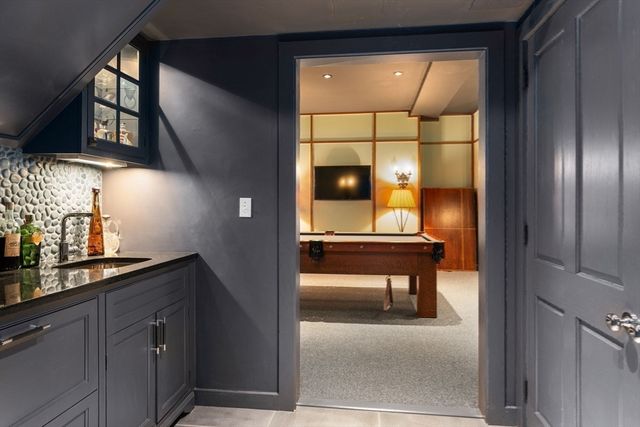 4 Claybrook Rd, Dover, MA 02030