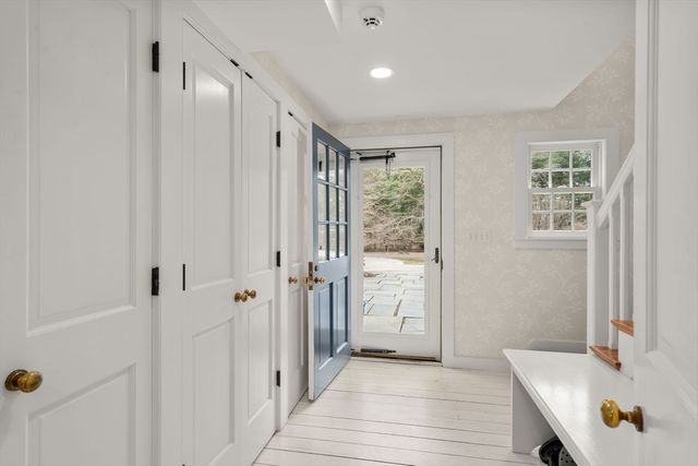 4 Claybrook Rd, Dover, MA 02030