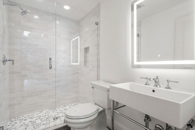 4 Claybrook Rd, Dover, MA 02030