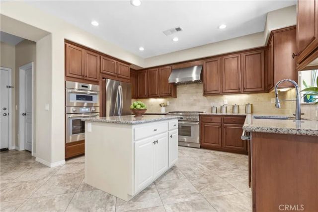 31994 Whitetail Lane, Temecula, CA 92592