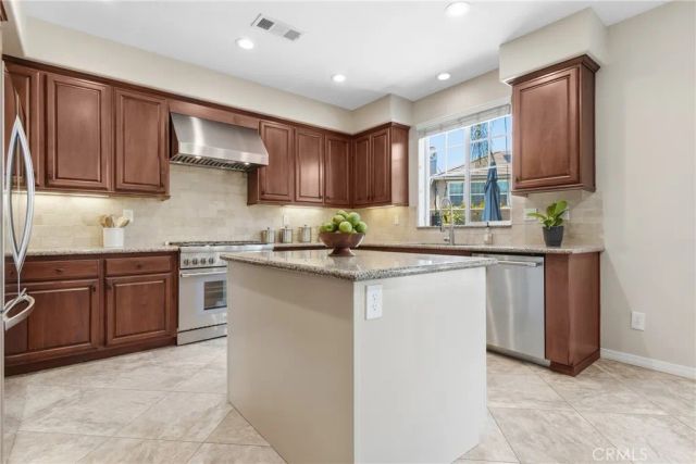 31994 Whitetail Lane, Temecula, CA 92592