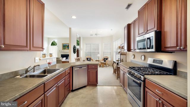 26 SHADY BROOK DR, Langhorne, PA 19047