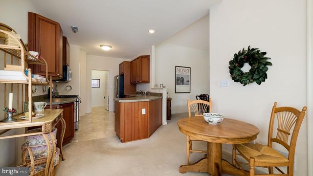 26 SHADY BROOK DR, Langhorne, PA 19047