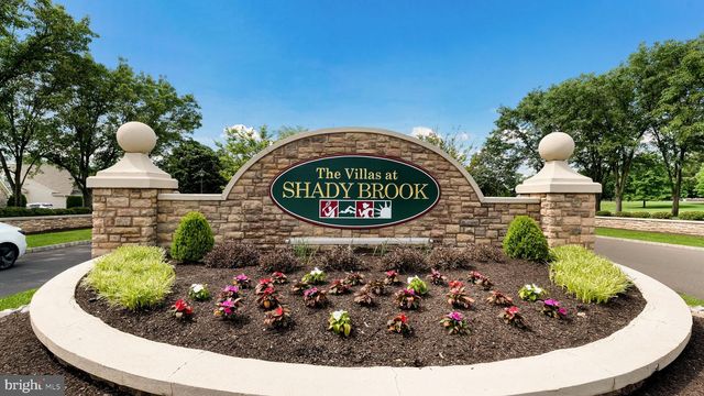 26 SHADY BROOK DR, Langhorne, PA 19047