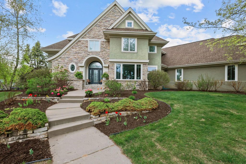 3380 Pioneer Place, Stillwater, MN 55082