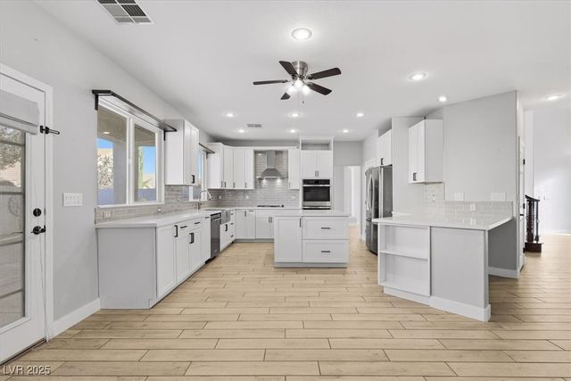 7816 Red Leaf Drive, Las Vegas, NV 89131