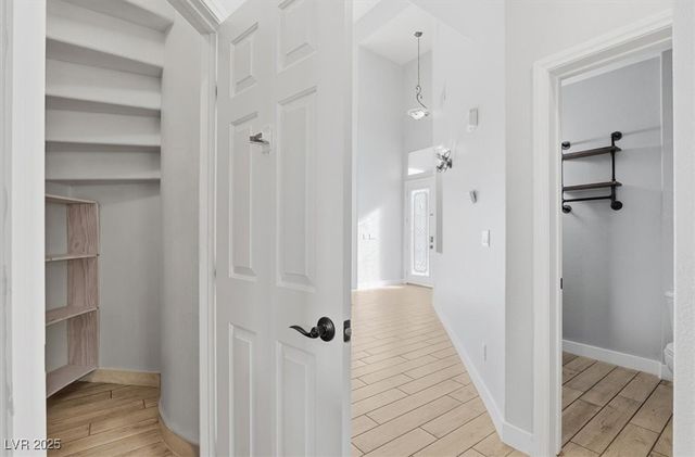 7816 Red Leaf Drive, Las Vegas, NV 89131