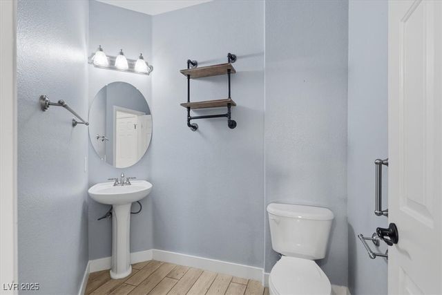 7816 Red Leaf Drive, Las Vegas, NV 89131