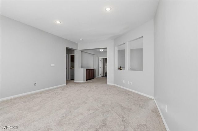 7816 Red Leaf Drive, Las Vegas, NV 89131