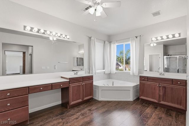 7816 Red Leaf Drive, Las Vegas, NV 89131