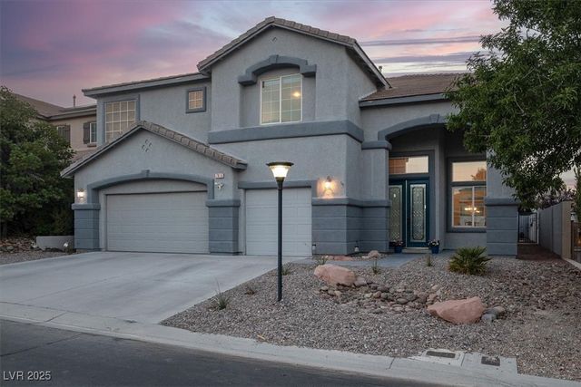 7816 Red Leaf Drive, Las Vegas, NV 89131