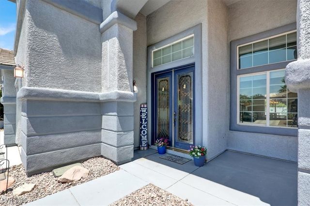 7816 Red Leaf Drive, Las Vegas, NV 89131