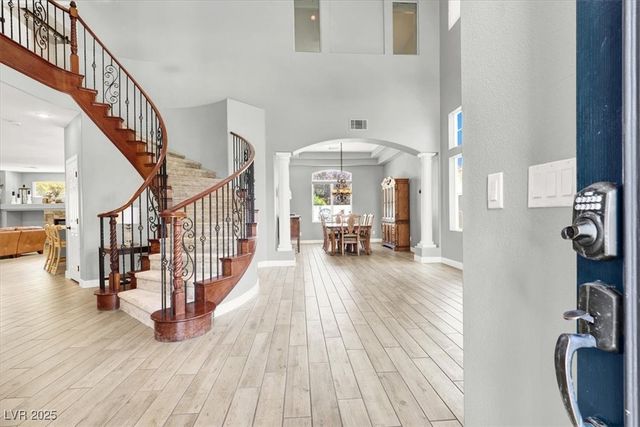 7816 Red Leaf Drive, Las Vegas, NV 89131