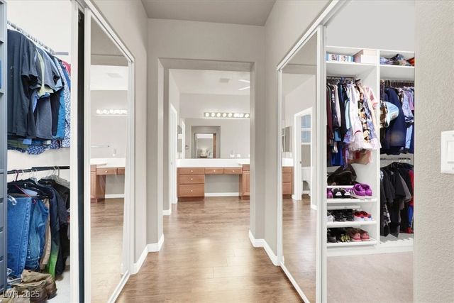 7816 Red Leaf Drive, Las Vegas, NV 89131