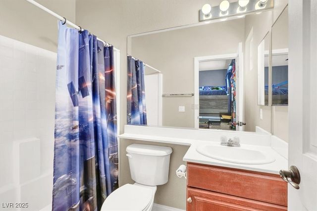 7816 Red Leaf Drive, Las Vegas, NV 89131