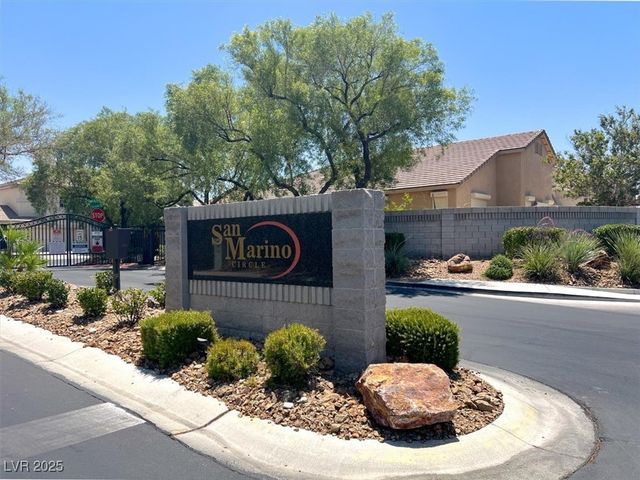 7816 Red Leaf Drive, Las Vegas, NV 89131