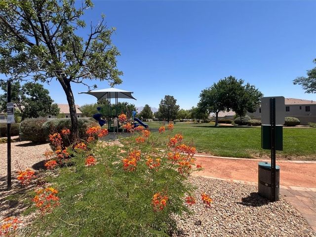 7816 Red Leaf Drive, Las Vegas, NV 89131