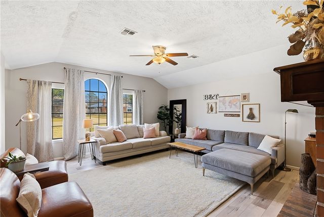 3816 Brockhampton Drive, Bryan, TX 77802