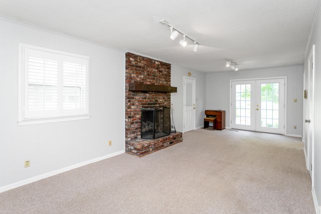 1319 Highcrest Drive, Hixson, TN 37343