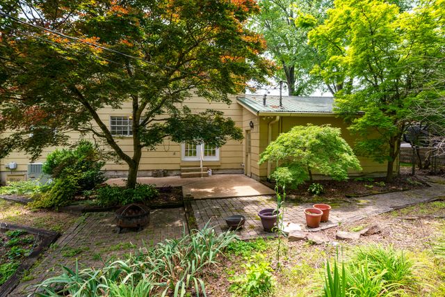1319 Highcrest Drive, Hixson, TN 37343