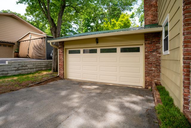 1319 Highcrest Drive, Hixson, TN 37343
