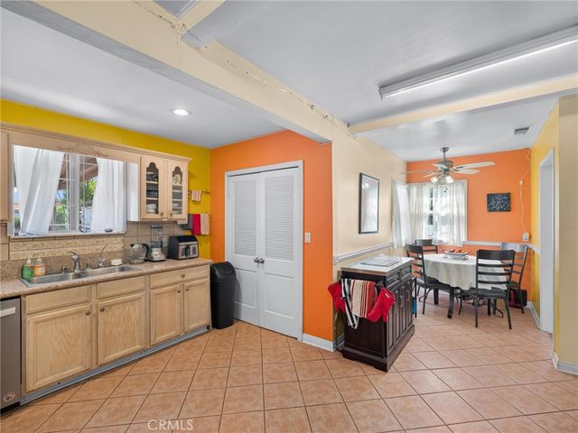 9526 S 4th Ave, Inglewood, CA 90305