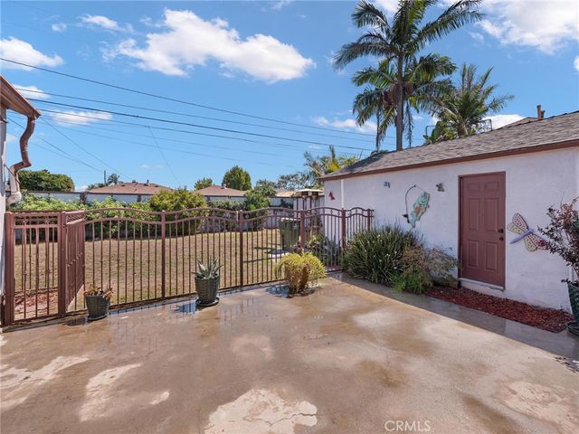 9526 S 4th Ave, Inglewood, CA 90305