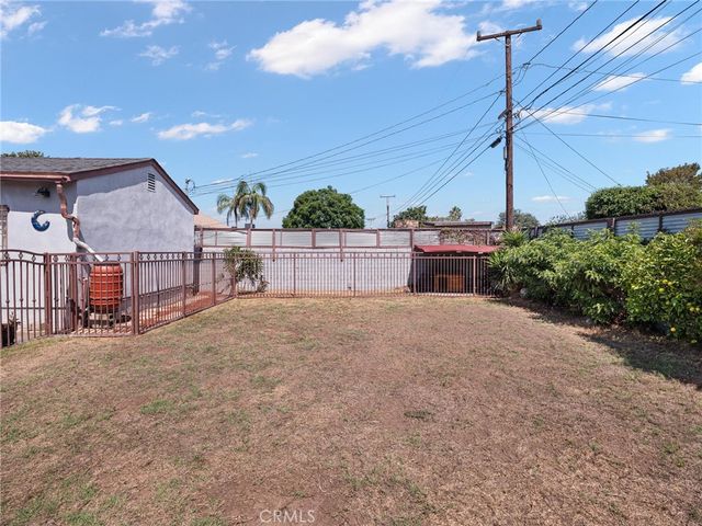 9526 S 4th Ave, Inglewood, CA 90305
