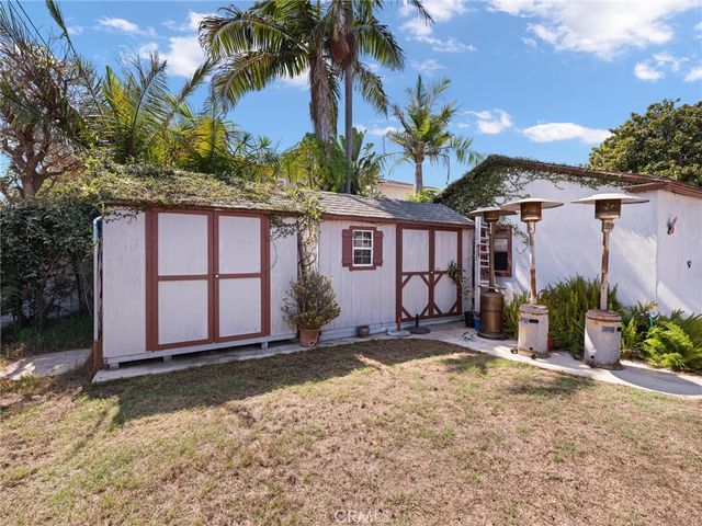 9526 S 4th Ave, Inglewood, CA 90305