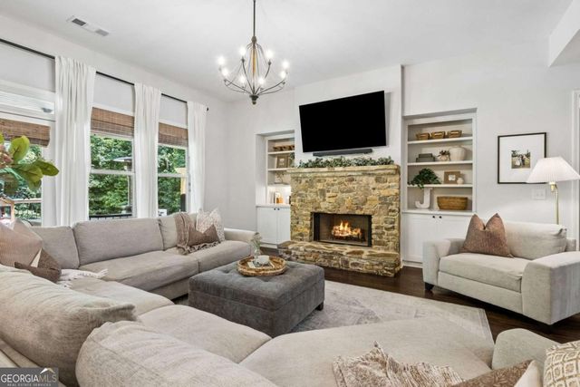 5883 Heritage Ridge, Flowery Branch, GA 30542