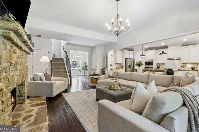 5883 Heritage Ridge, Flowery Branch, GA 30542